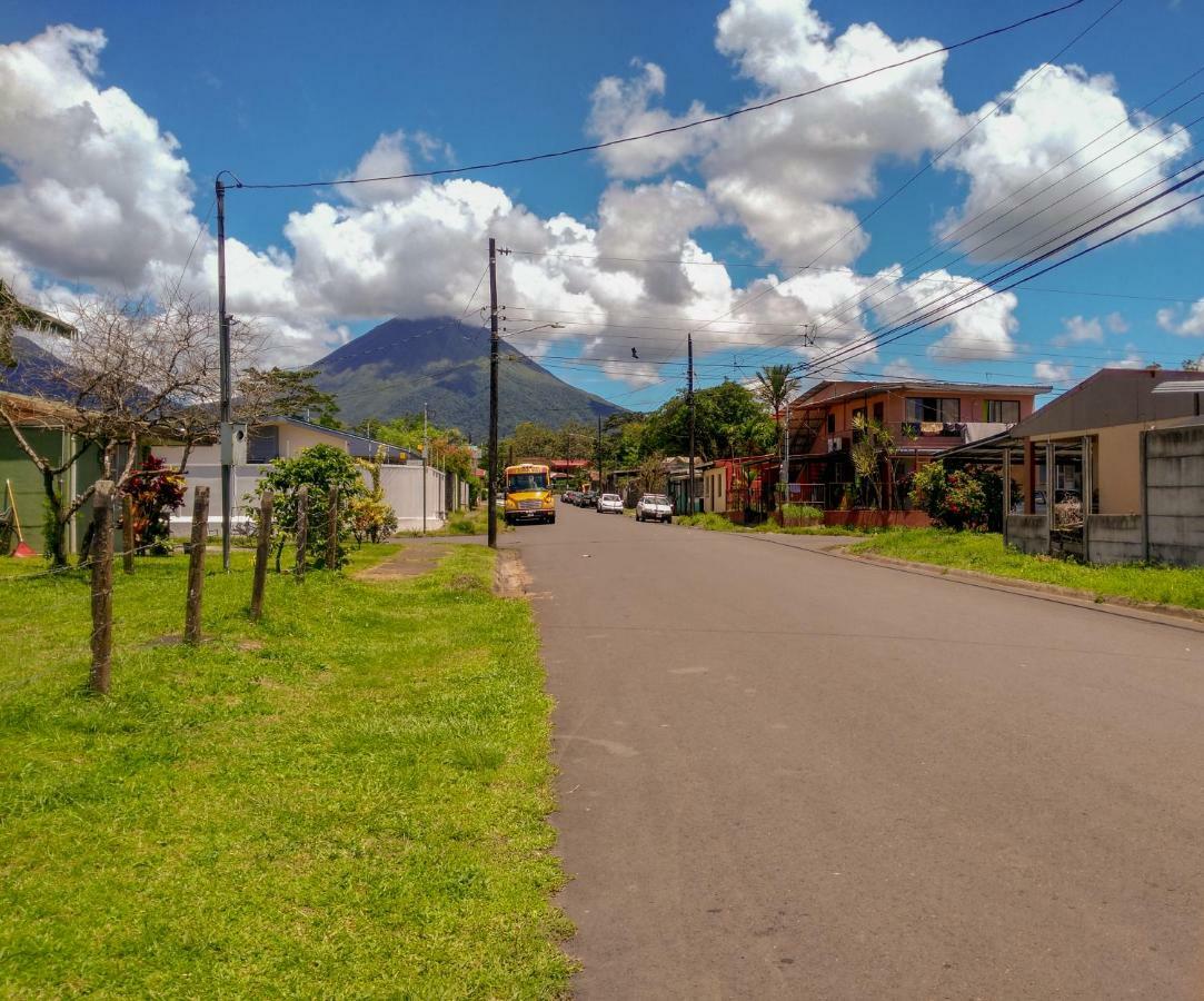 Butterfly Apartments La Fortuna Luaran gambar
